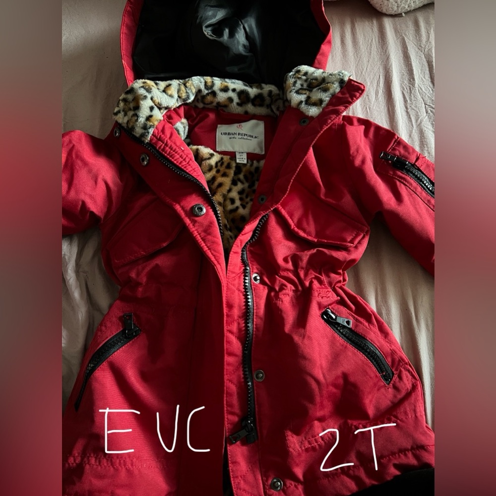 Urban Republics 2T coat red toddler - like new!